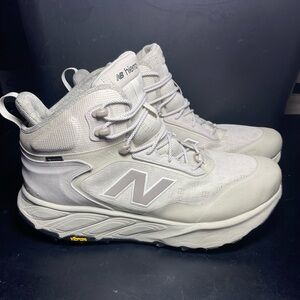 New Balance Fresh Foam Gore-Tex 16E Wide Trail Shoe